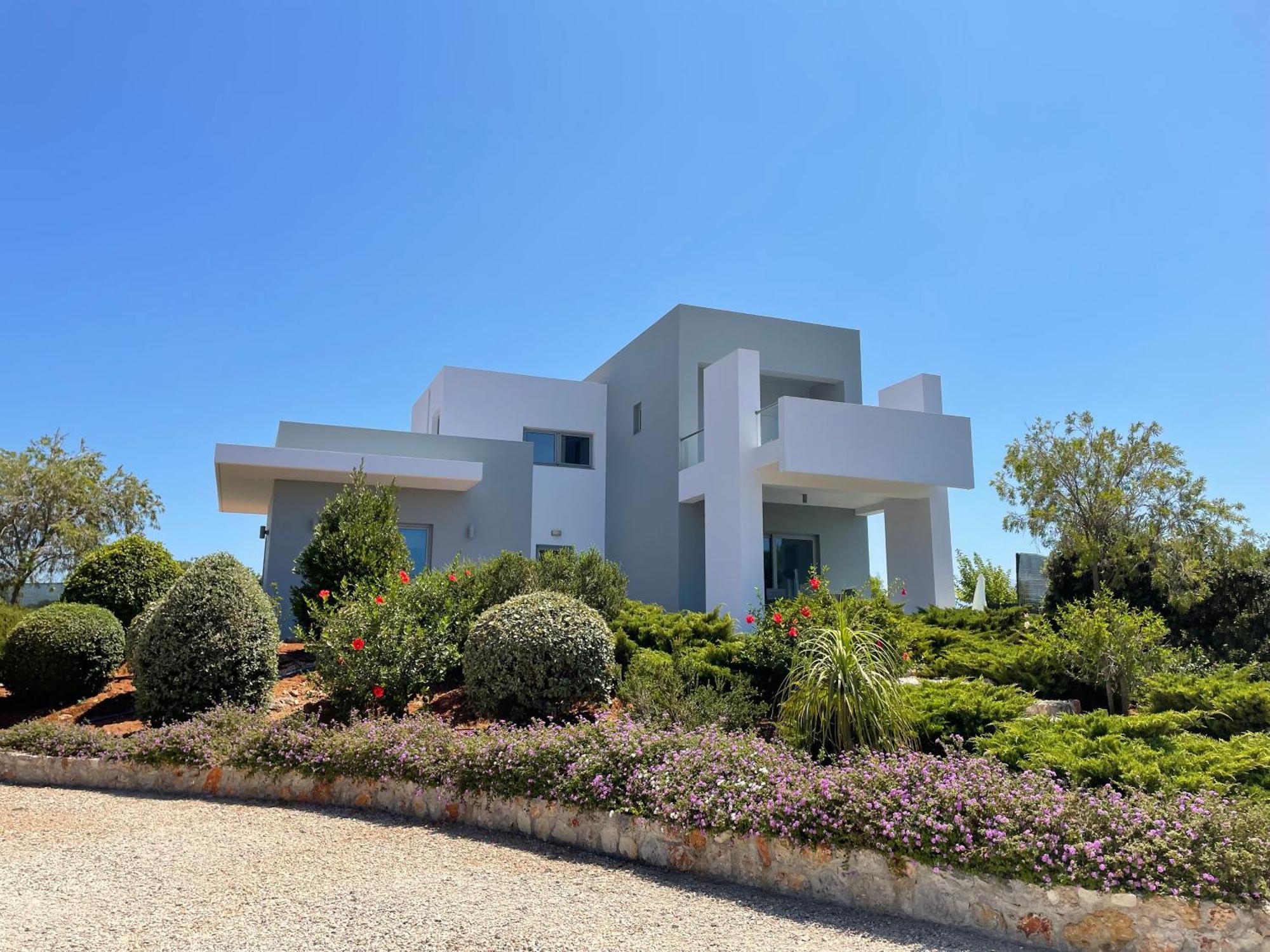 Helios A Modern Large Villa With Private Pool Set In A Quiet Location สตาวรอช ภายนอก รูปภาพ